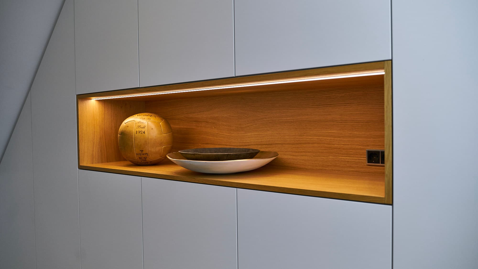 Wandschrank 